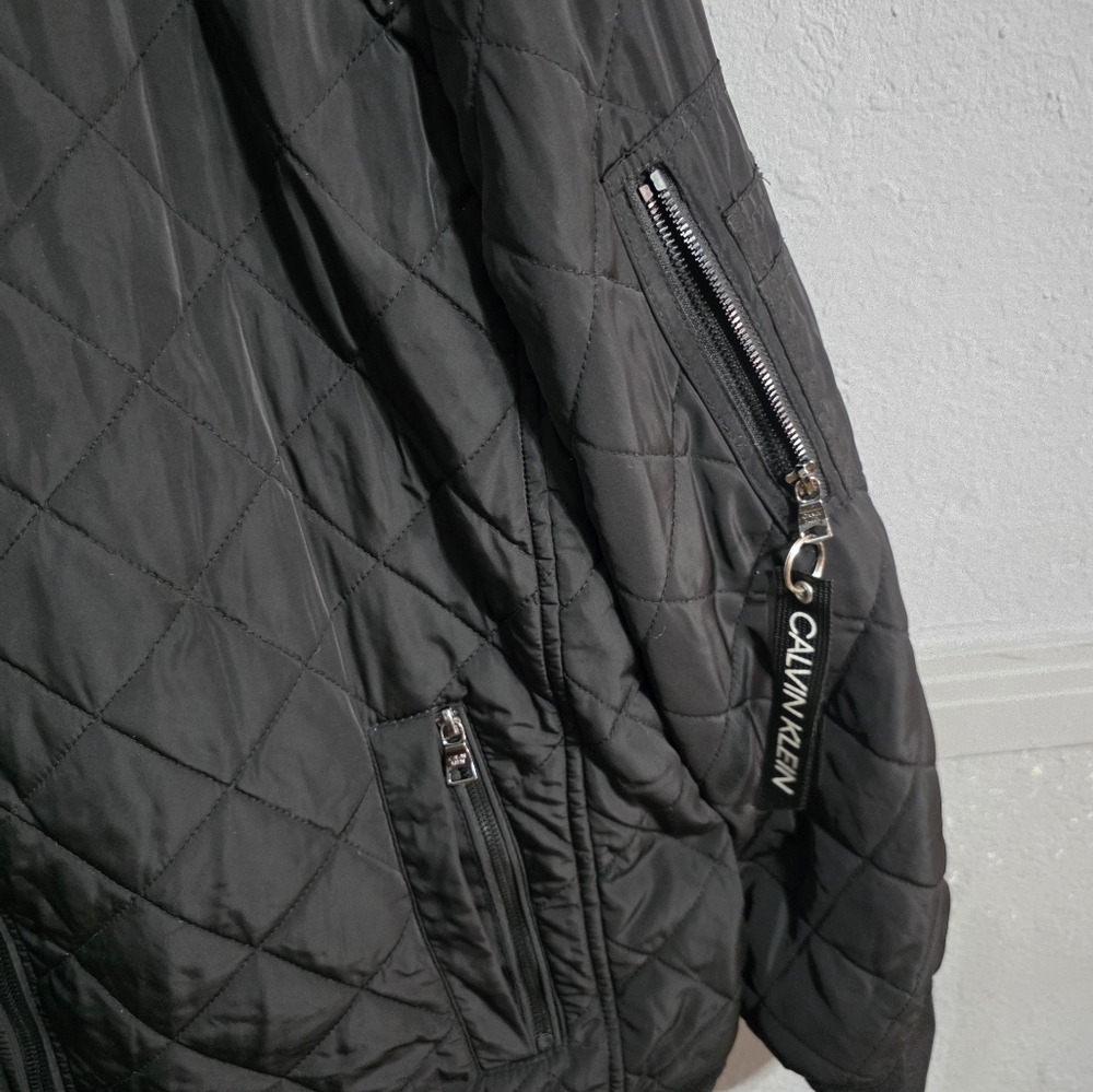 Calvin Klein Men's Black Quilted Jacket - Picture 3 of 6